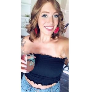 Meet your Posher, Whitney